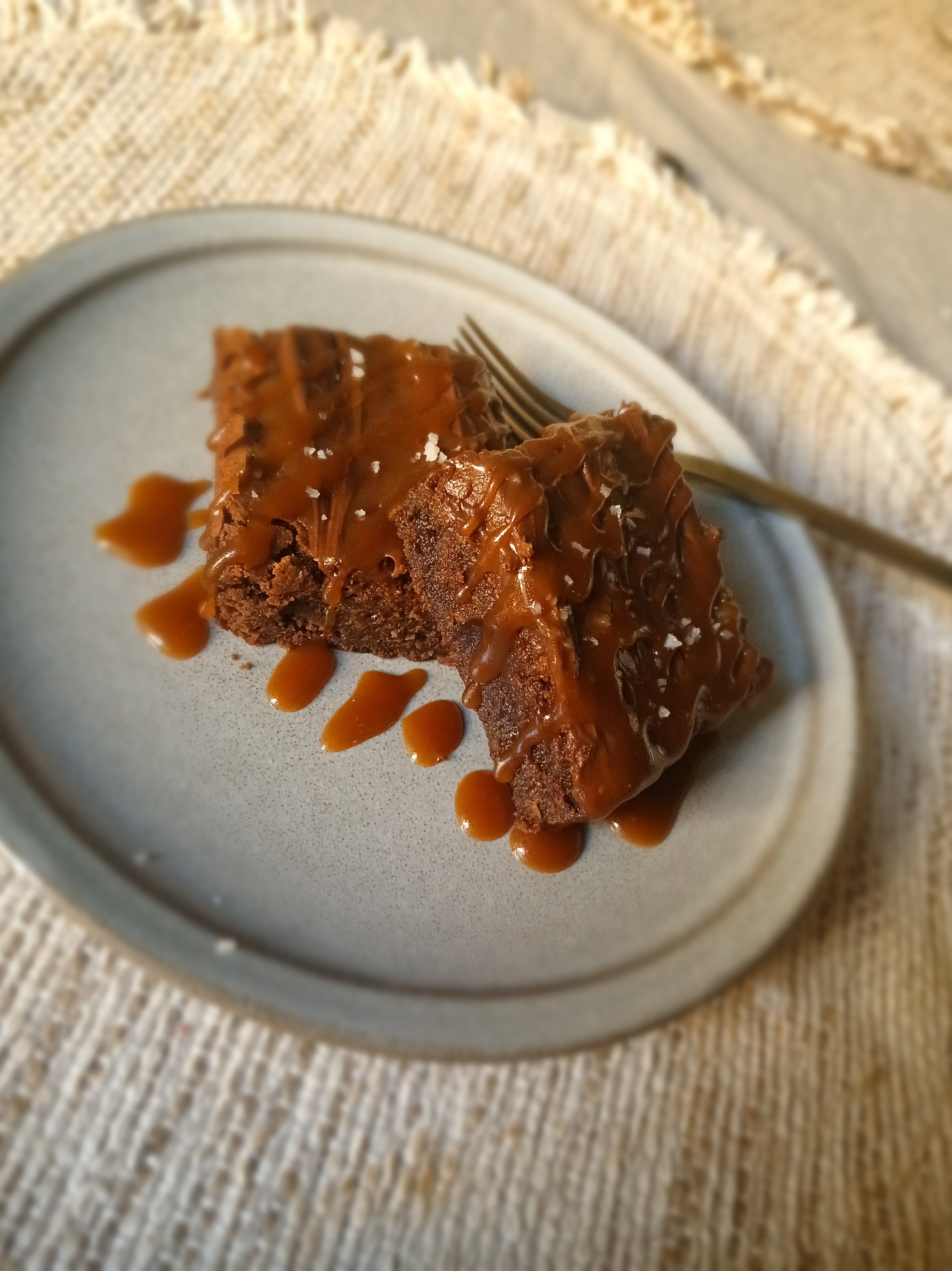 Fudgy Caramel Brownies